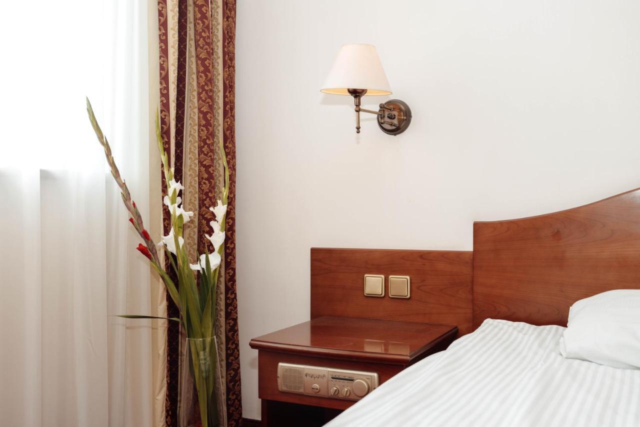 Sympozjum & Hotel