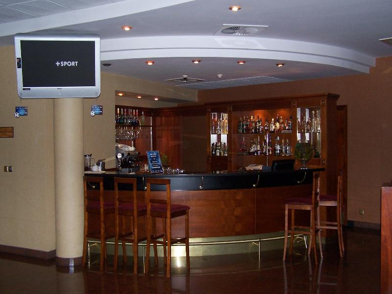Sympozjum & Hotel 4*